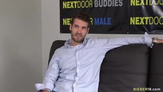 Solo set by newcomer but handsome as fuck guy